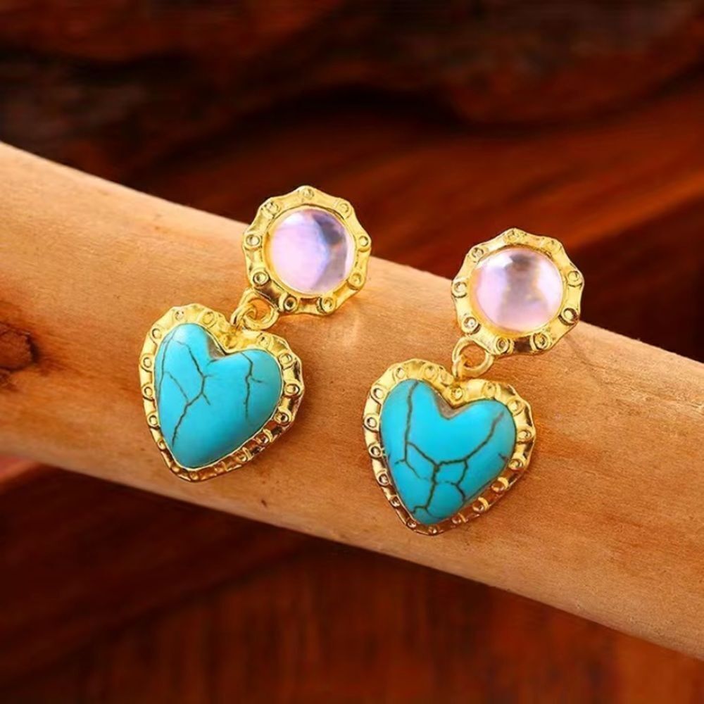 🔅🆕🔅 ✨BoHo Turquoise Love Heart 💙 Shape Drop Earrings✨